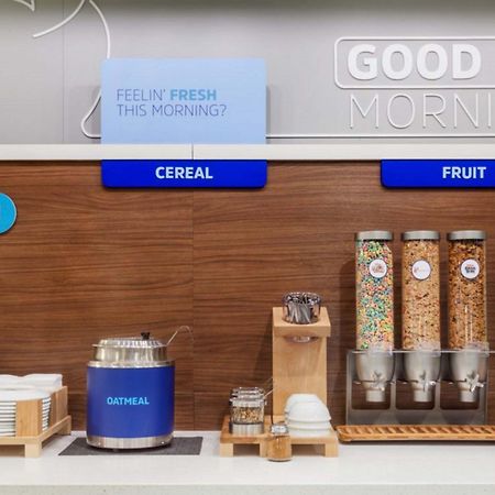Holiday Inn Express & Suites - Ely By Ihg Buitenkant foto